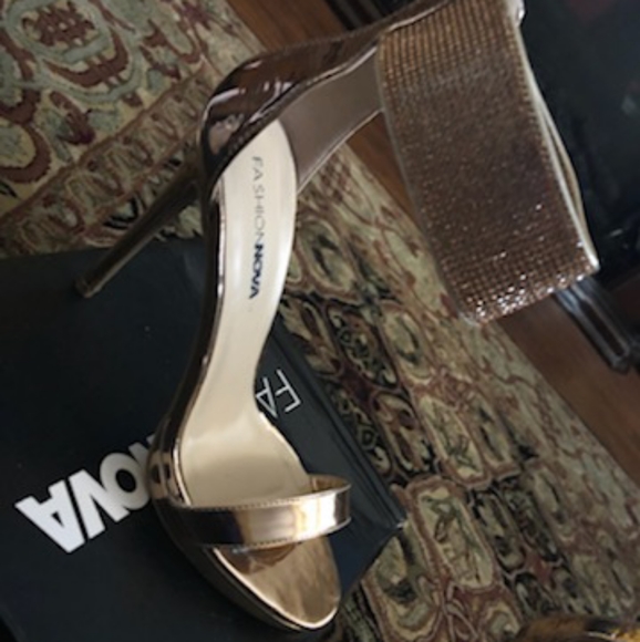 Rose Gold Heels - Picture 3 of 4